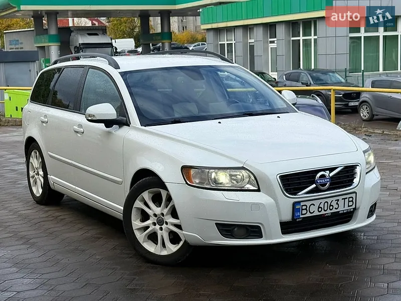 Volvo V50