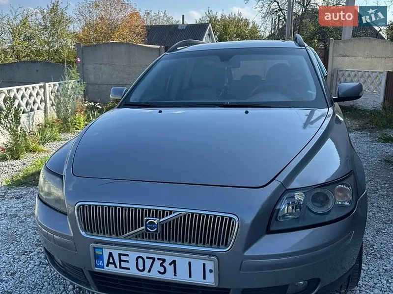 Volvo V50