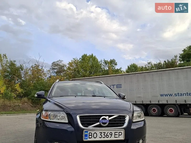 Volvo V50