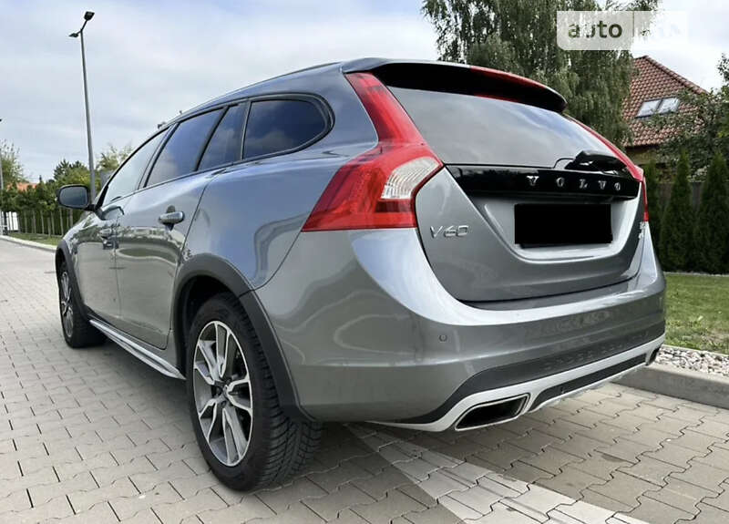 Универсал Volvo V60 Cross Country 2017 в Ивано-Франковске