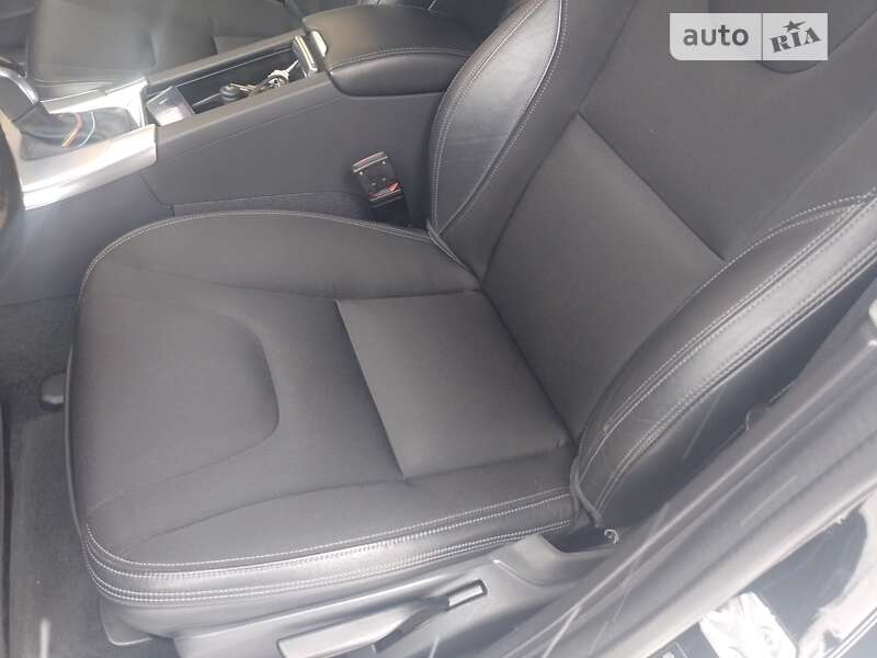 Універсал Volvo V60 Cross Country 2018 в Рівному