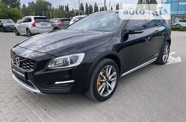 Універсал Volvo V60 Cross Country 2016 в Києві