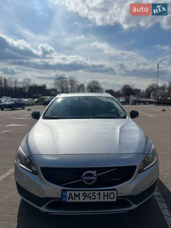 Volvo V60 Cross Country 2016 Volvo V60 Cross Country 2016