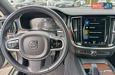 Універсал Volvo V60 Cross Country 2020 в 
