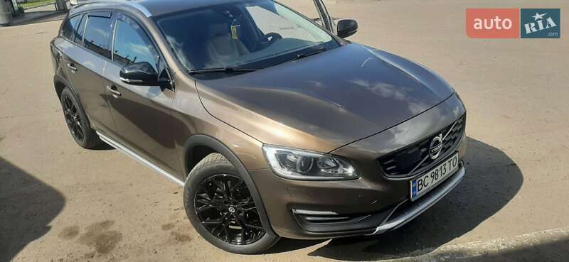 Універсал Volvo V60 Cross Country 2017 в Шептицькому фото 4 Універсал Volvo V60 Cross Country 2017 в Шептицькому