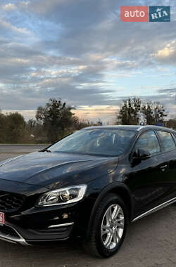 Универсал Volvo V60 Cross Country 2017 в 