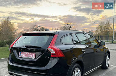 Универсал Volvo V60 Cross Country 2017 в 
