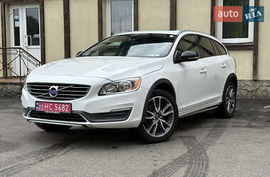 Универсал Volvo V60 Cross Country 2016 в 