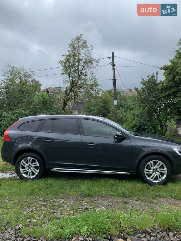 Універсал Volvo V60 Cross Country 2016 в Львові