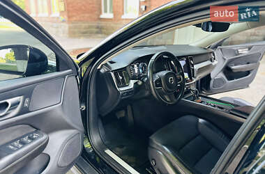 Универсал Volvo V60 Cross Country 2019 в 