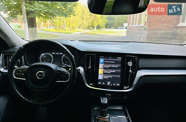Универсал Volvo V60 Cross Country 2019 в 