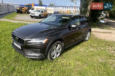 Універсал Volvo V60 Cross Country 2022 в Львові