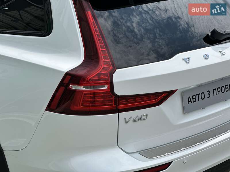 Универсал Volvo V60 Cross Country 2020 в Хмельницком