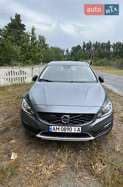 Універсал Volvo V60 Cross Country 2016 в Києві