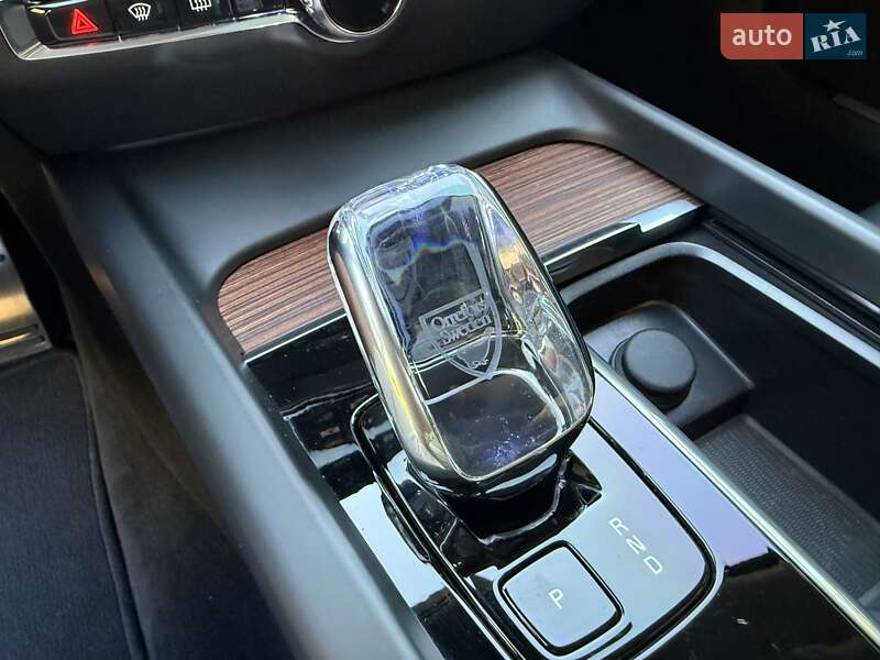Универсал Volvo V60 Cross Country 2024 в Киеве