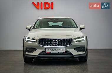 Универсал Volvo V60 Cross Country 2020 в 