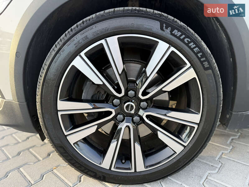 Универсал Volvo V60 Cross Country 2020 в Тернополе