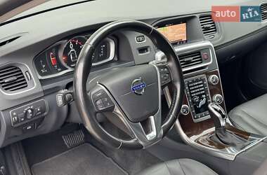 Універсал Volvo V60 Cross Country 2018 в 