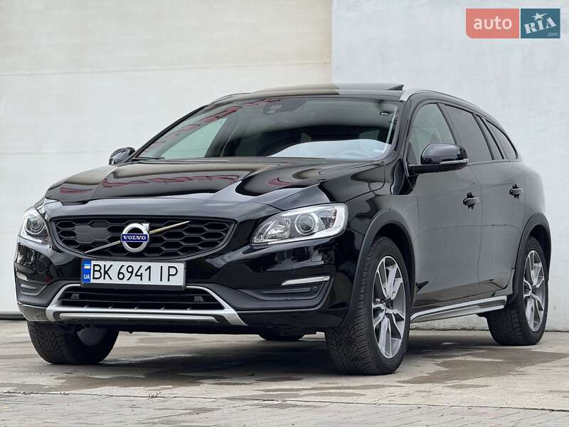 Универсал Volvo V60 Cross Country 2018 в Сарнах фото 29 Универсал Volvo V60 Cross Country 2018 в Сарнах