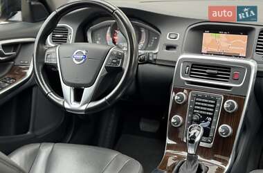 Універсал Volvo V60 Cross Country 2018 в 