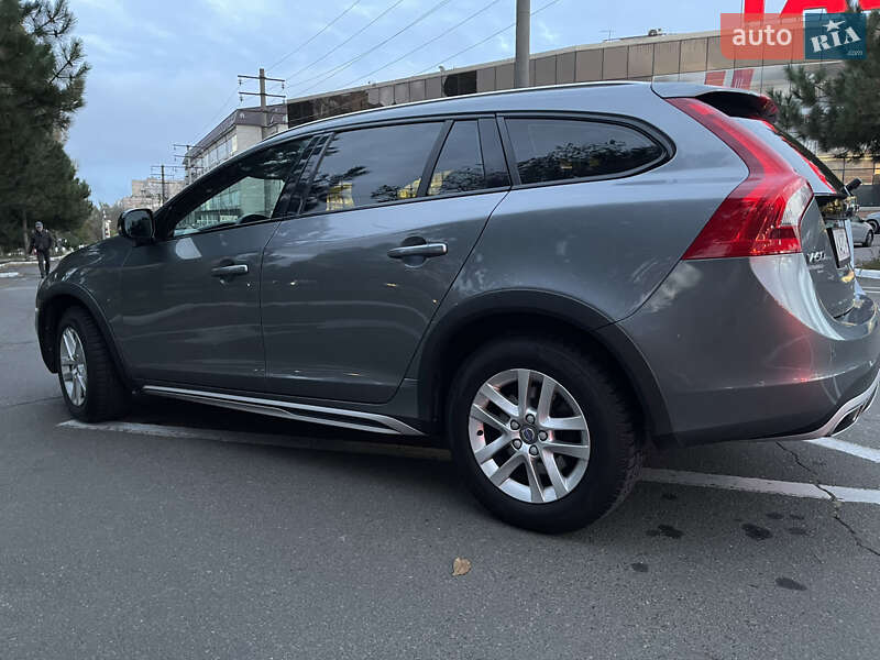 Универсал Volvo V60 Cross Country 2017 в Одессе фото 5 Универсал Volvo V60 Cross Country 2017 в Одессе