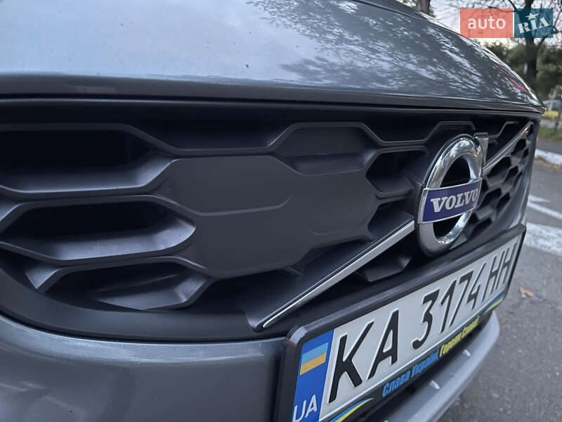 Универсал Volvo V60 Cross Country 2017 в Одессе фото 37 Универсал Volvo V60 Cross Country 2017 в Одессе