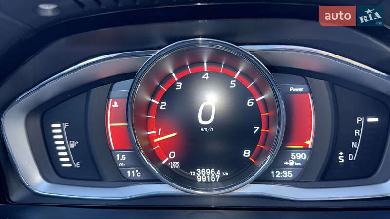 Универсал Volvo V60 Cross Country 2015 в Киеве фото 16 Универсал Volvo V60 Cross Country 2015 в Киеве