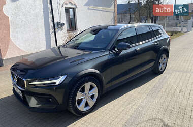 Универсал Volvo V60 Cross Country 2020 в Львове