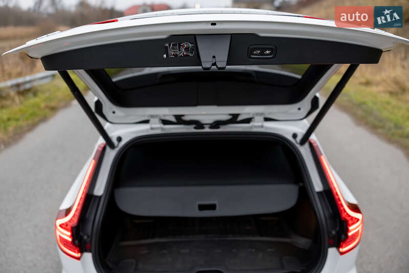 Универсал Volvo V60 Cross Country 2019 в Львове фото 22 Универсал Volvo V60 Cross Country 2019 в Львове