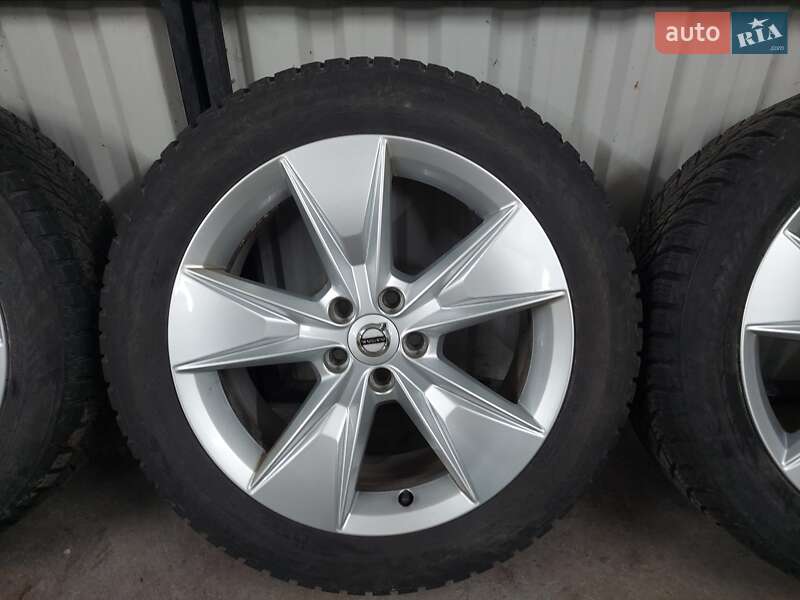 Универсал Volvo V60 Cross Country 2019 в Львове фото 105 Универсал Volvo V60 Cross Country 2019 в Львове