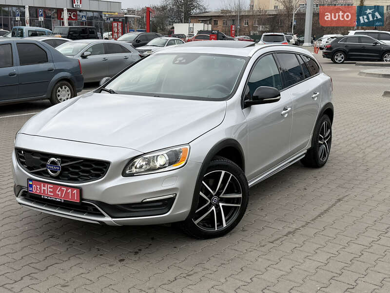 Універсал Volvo V60 Cross Country 2017 в Києві фото 2 Універсал Volvo V60 Cross Country 2017 в Києві