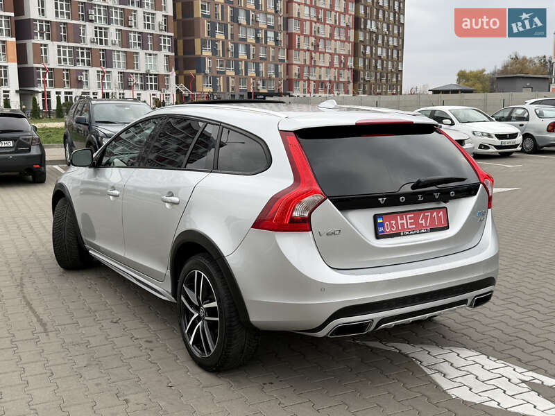 Універсал Volvo V60 Cross Country 2017 в Києві фото 7 Універсал Volvo V60 Cross Country 2017 в Києві