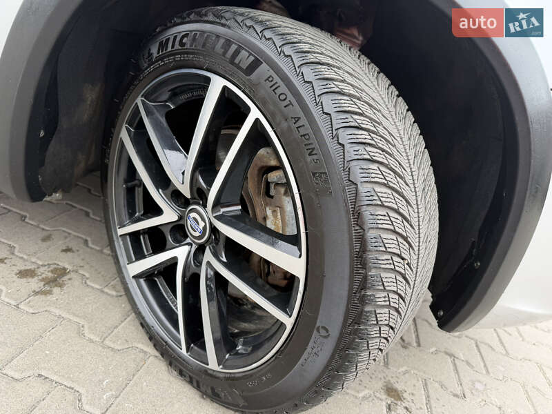 Універсал Volvo V60 Cross Country 2017 в Києві фото 19 Універсал Volvo V60 Cross Country 2017 в Києві