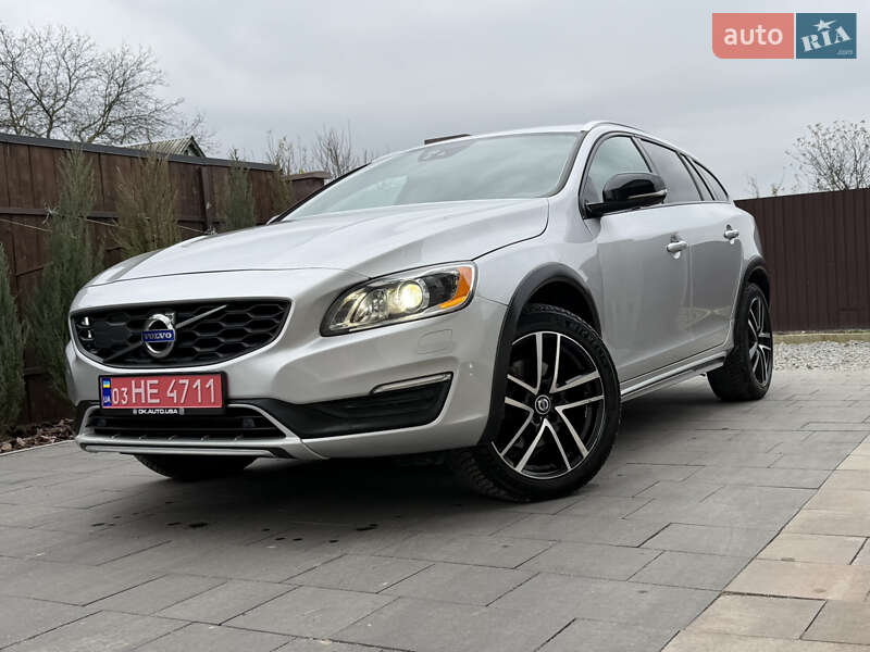 Універсал Volvo V60 Cross Country 2017 в Києві фото 81 Універсал Volvo V60 Cross Country 2017 в Києві