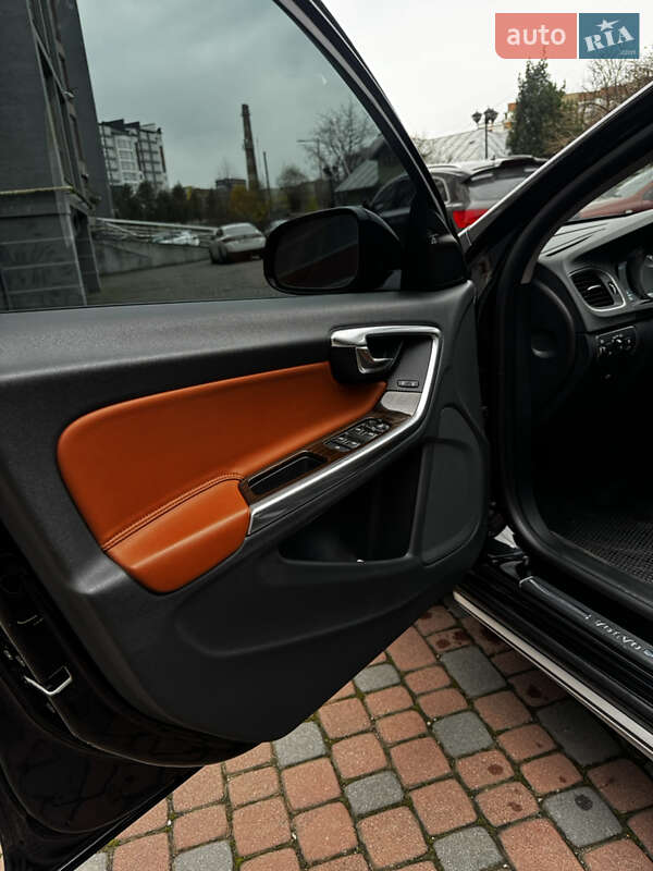 Універсал Volvo V60 Cross Country 2015 в Івано-Франківську фото 52 Універсал Volvo V60 Cross Country 2015 в Івано-Франківську