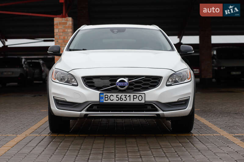 Универсал Volvo V60 Cross Country 2016 в Львове