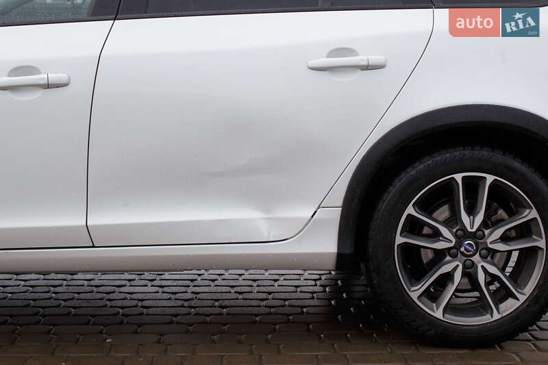 Универсал Volvo V60 Cross Country 2016 в Львове