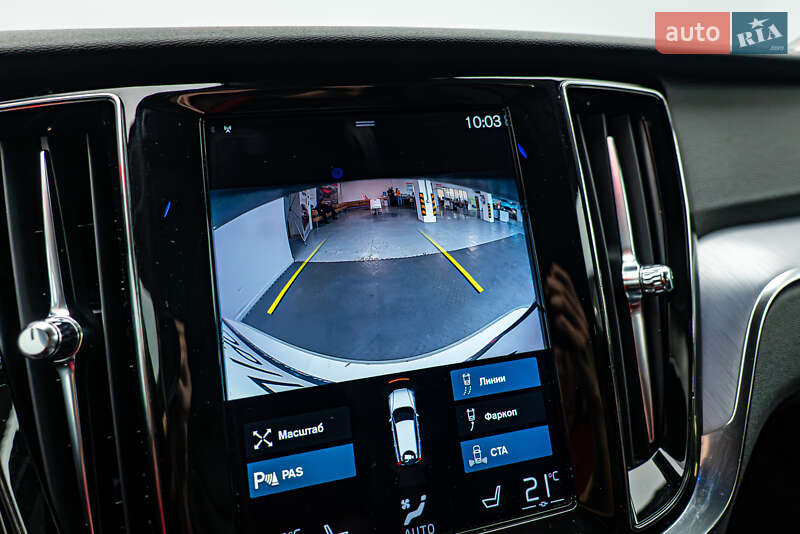 Универсал Volvo V60 Cross Country 2019 в Киеве фото 16 Универсал Volvo V60 Cross Country 2019 в Киеве