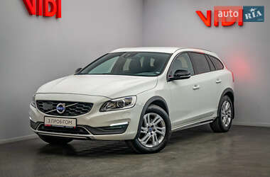 Универсал Volvo V60 Cross Country 2017 в Киеве
