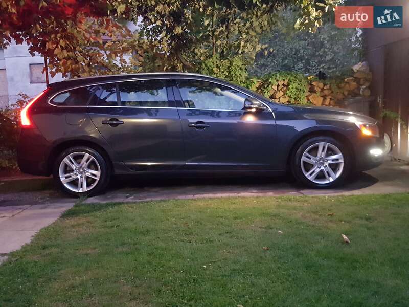 Универсал Volvo V60 2014 в Ужгороде