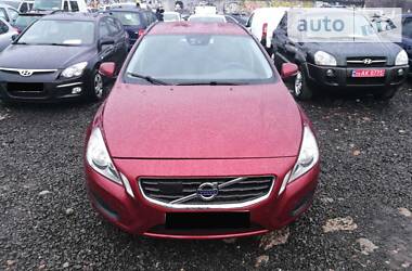 Универсал Volvo V60 2013 в Киеве