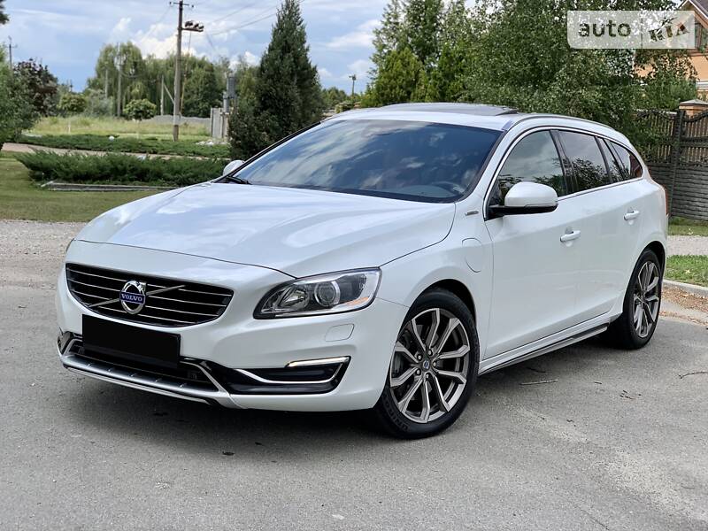 Volvo V60 plug-in hybrid - стоит ли покупать?