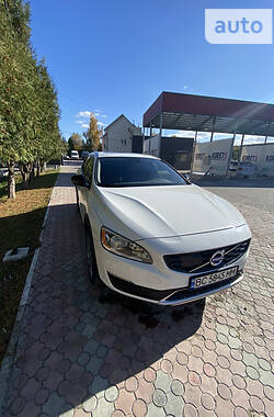 Универсал Volvo V60 2015 в Львове