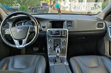 Универсал Volvo V60 2015 в Житомире