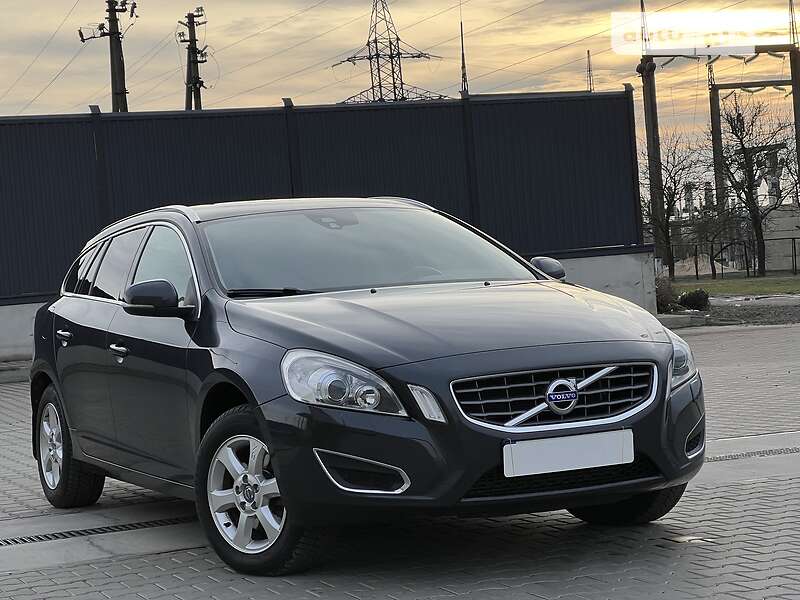 Универсал Volvo V60 2012 в Луцке