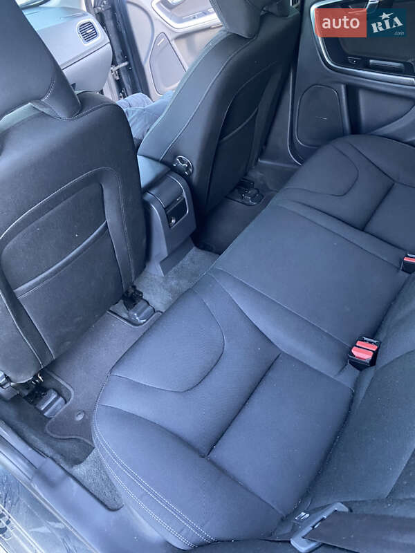 Универсал Volvo V60 2013 в Шостке фото 26 Универсал Volvo V60 2013 в Шостке