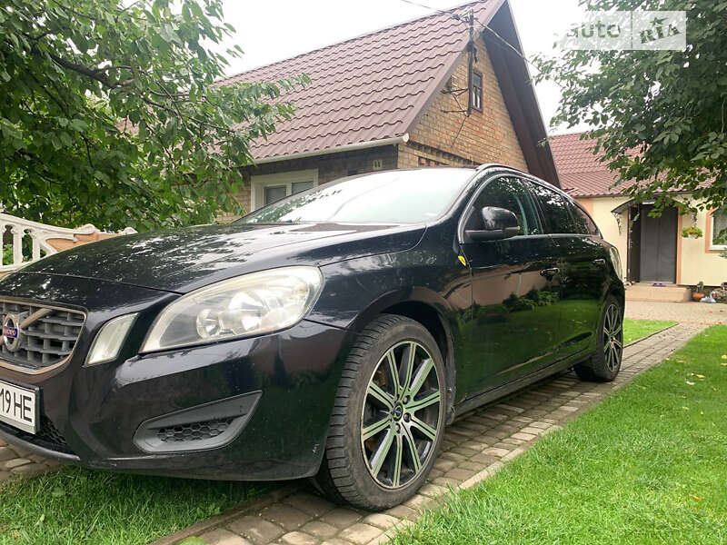 Универсал Volvo V60 2012 в Луцке