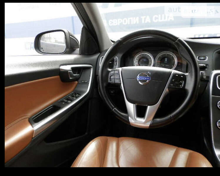 Универсал Volvo V60 2012 в Луцке