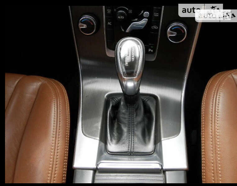 Универсал Volvo V60 2012 в Луцке