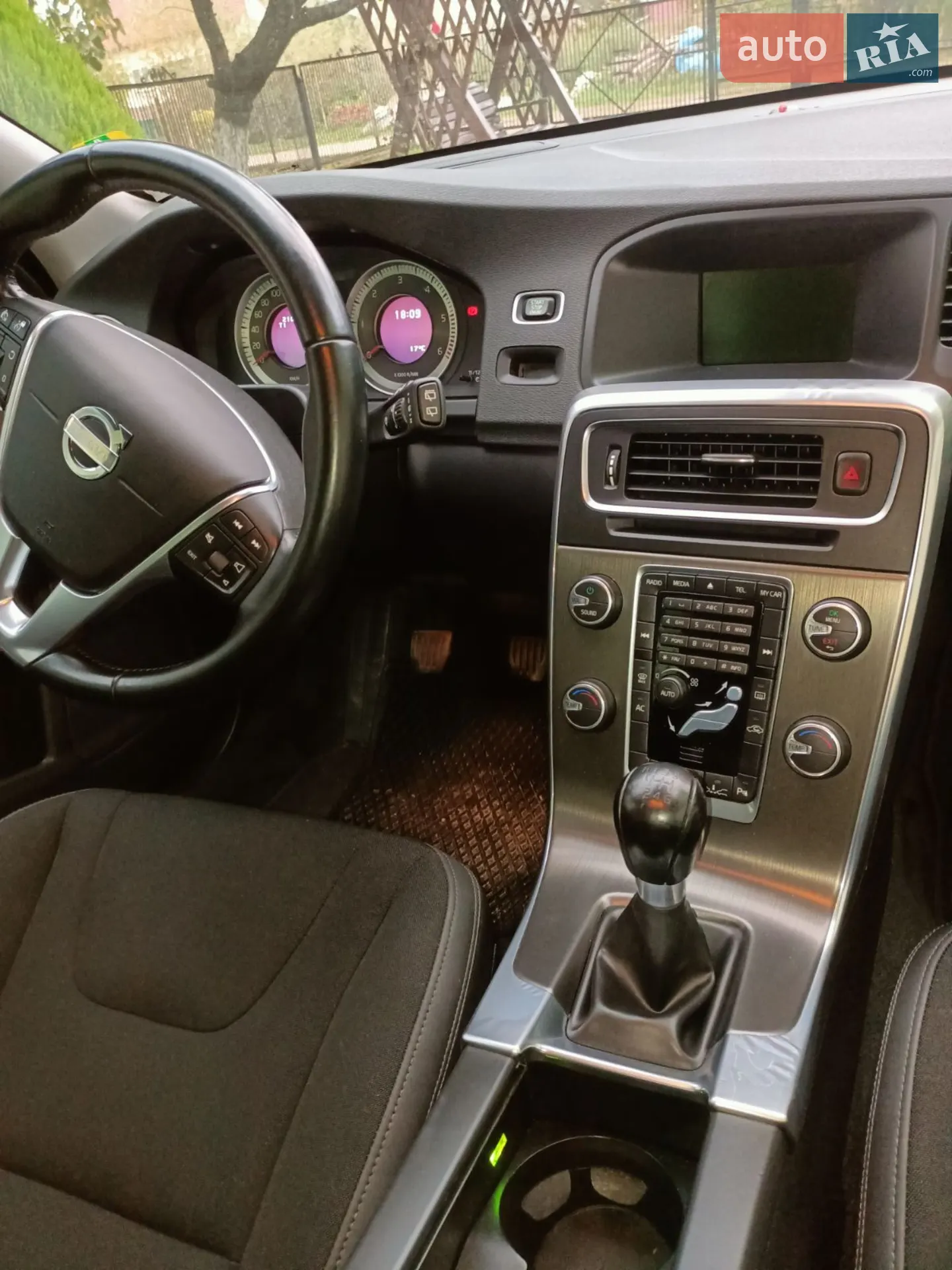 2013 Volvo V60 - мініатюра 18